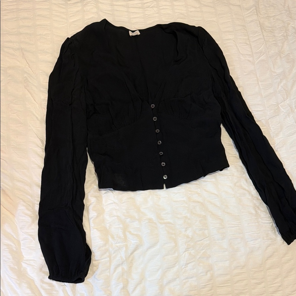 Aritzia black button top